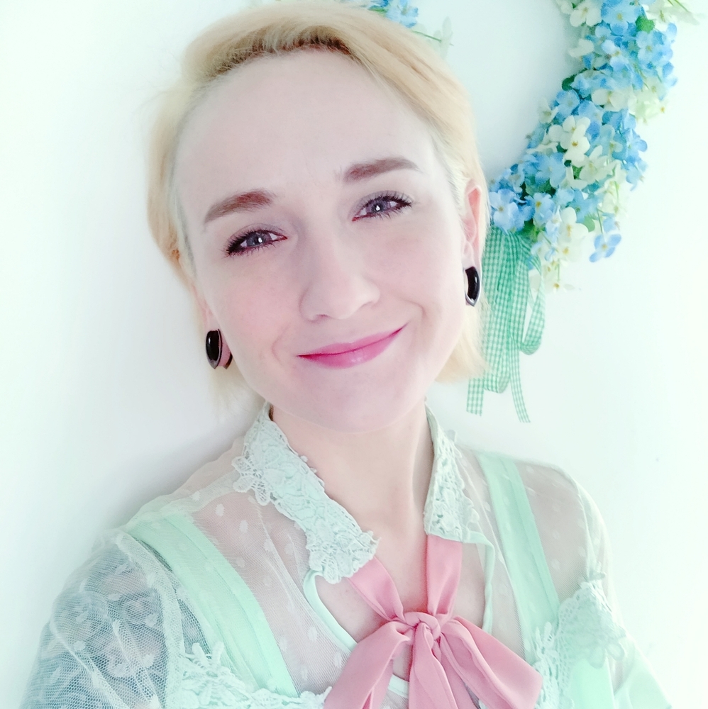 Meet your Posher, Phiinix